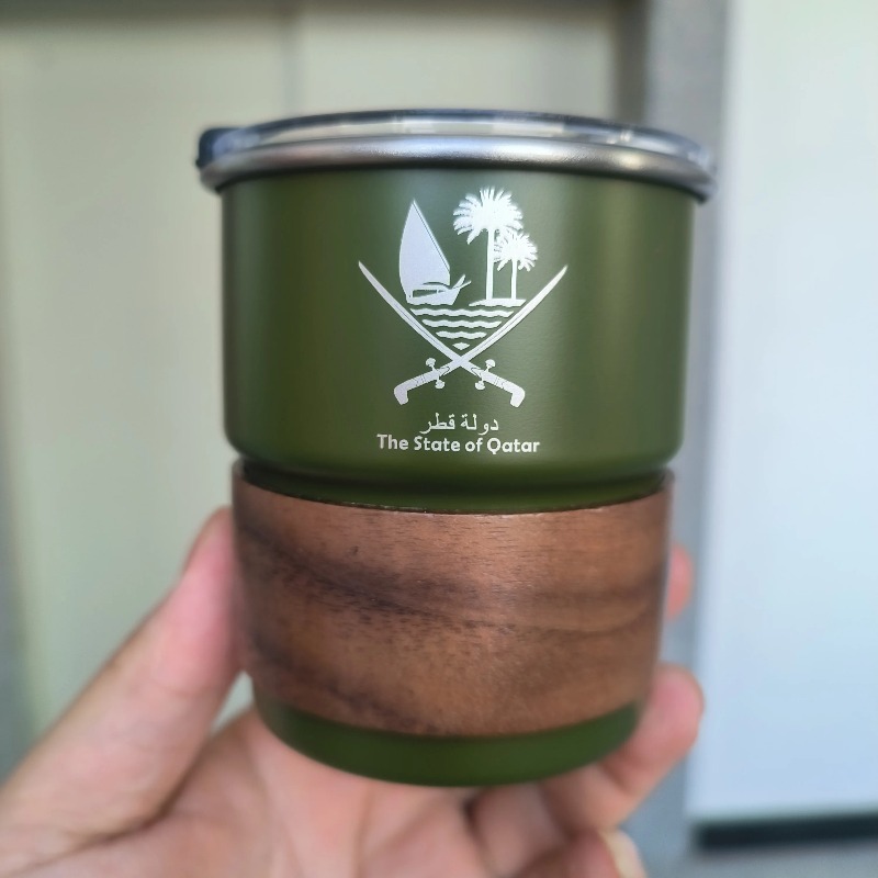 1 st. Qatar logo beker van roe - Coffee Tea Name recensie en prijs
